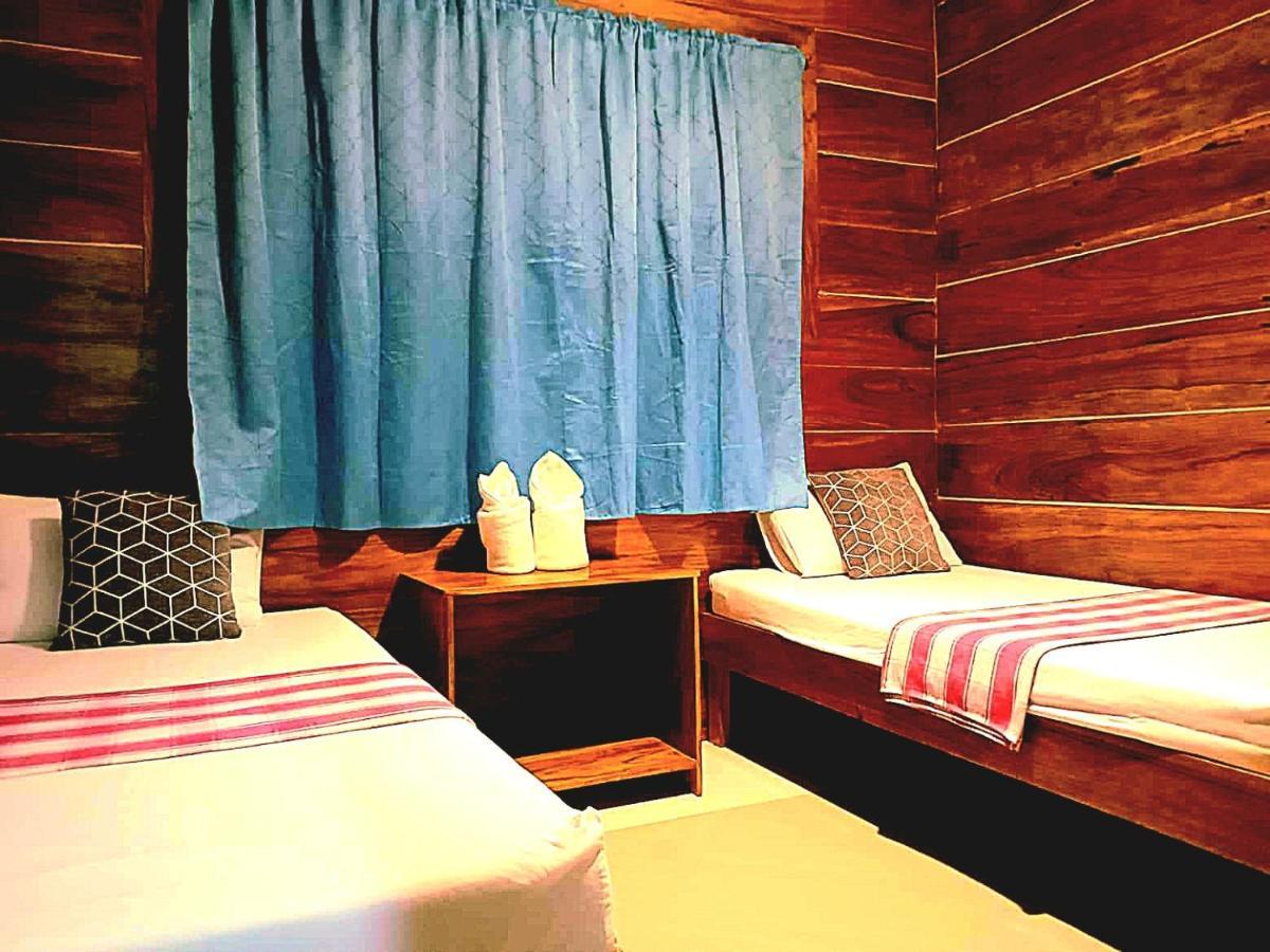 Lady Ghagha Room Rentals San Vicente  Exterior photo